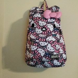 Hello Kitty Backpack with adjustable back straps.